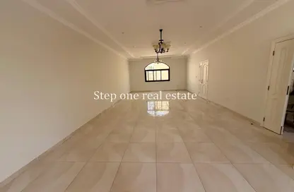 Villa - 5 Bedrooms - 7 Bathrooms for rent in Duhail Villas - Al Duhail - Doha Villa - 5 Bedrooms - 7 Bathrooms for rent in Duhail Villas - Al Duhail - Doha