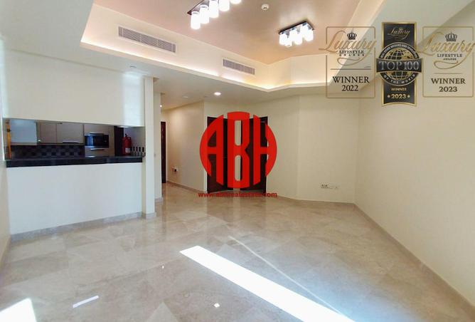 979041 - Property Main Image