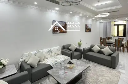 شقة - 2 غرف نوم - 2 حمامات للايجار في الوعب - الدوحة