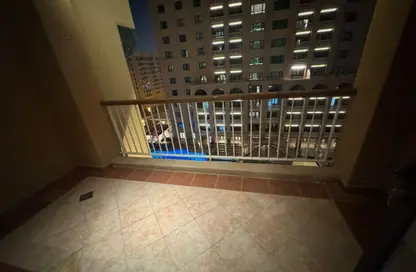 Apartment - 1 Bedroom - 2 Bathrooms for rent in East Porto Drive - Porto Arabia - The Pearl Island - Doha