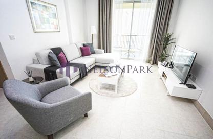 Apartment - 2 Bedrooms - 3 Bathrooms for rent in Viva East - Viva Bahriyah - The Pearl Island - Doha Apartment - 2 Bedrooms - 3 Bathrooms for rent in Viva East - Viva Bahriyah - The Pearl Island - Doha