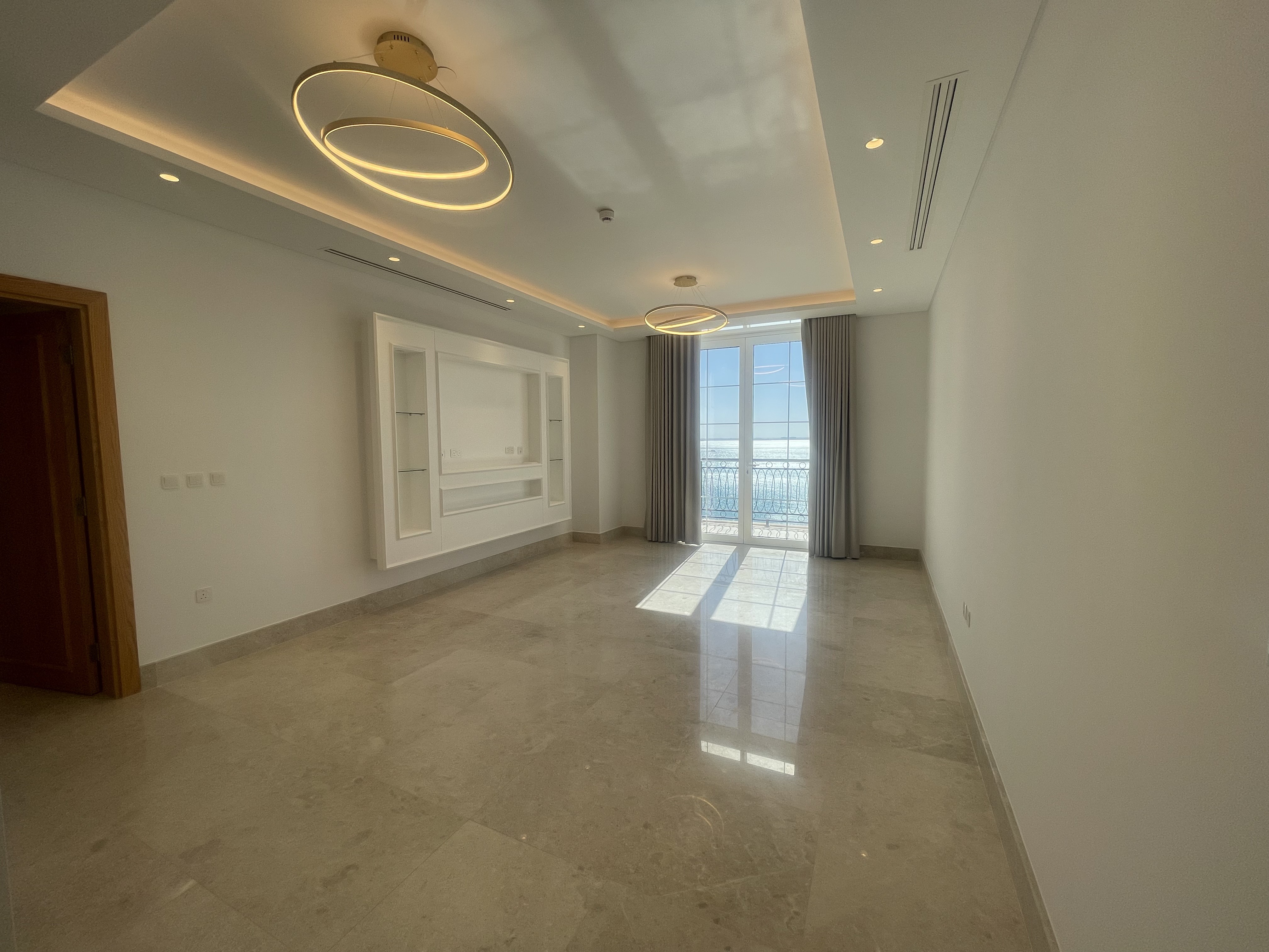 BILLS FREE | SEMI FURNISHED 1BHK | GREAT AMENITIES