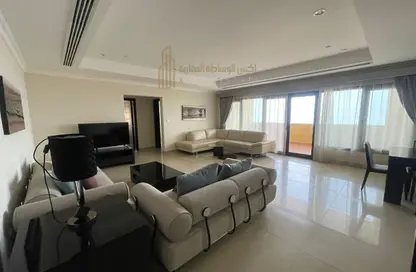 Apartment - 2 Bedrooms - 2 Bathrooms for rent in East Porto Drive - Porto Arabia - The Pearl Island - Doha