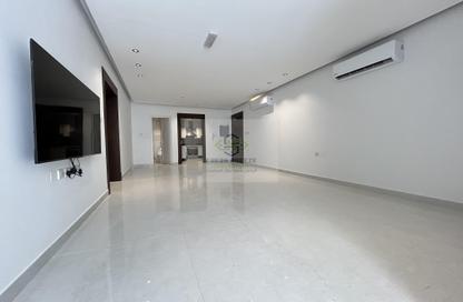 Apartment - 3 Bedrooms - 3 Bathrooms for rent in Old Airport Road - Old Airport Road - Doha