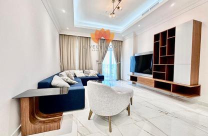 Apartment - 2 Bedrooms - 3 Bathrooms for rent in Floresta Gardens - Floresta Gardens - The Pearl Island - Doha