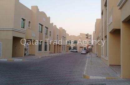 Villa - 6 Bedrooms - 5 Bathrooms for rent in Al Kheesa - Al Kheesa - Umm Salal Mohammed