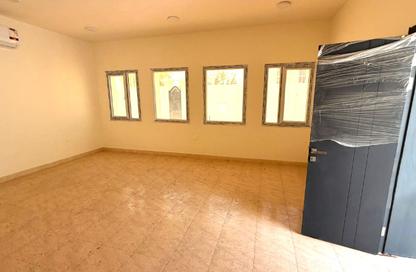 Villa - 4 Bedrooms - 4 Bathrooms for rent in Al Aziziyah - Al Aziziyah - Doha