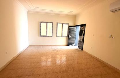 Villa - 4 Bedrooms - 4 Bathrooms for rent in Al Aziziyah - Al Aziziyah - Doha Villa - 4 Bedrooms - 4 Bathrooms for rent in Al Aziziyah - Al Aziziyah - Doha