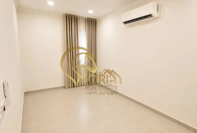 60779849 - Property Image 3