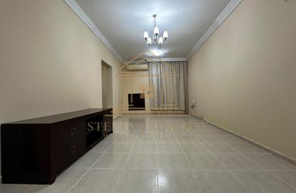 Apartment - 3 Bedrooms - 3 Bathrooms for rent in Anas Street - Fereej Bin Mahmoud North - Fereej Bin Mahmoud - Doha