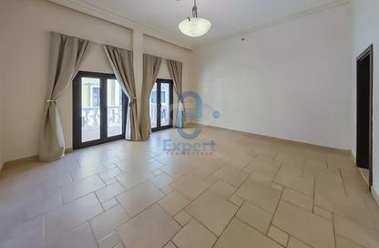 Apartment - 3 Bedrooms - 3 Bathrooms for rent in Qanat Quartier - The Pearl Island - Doha