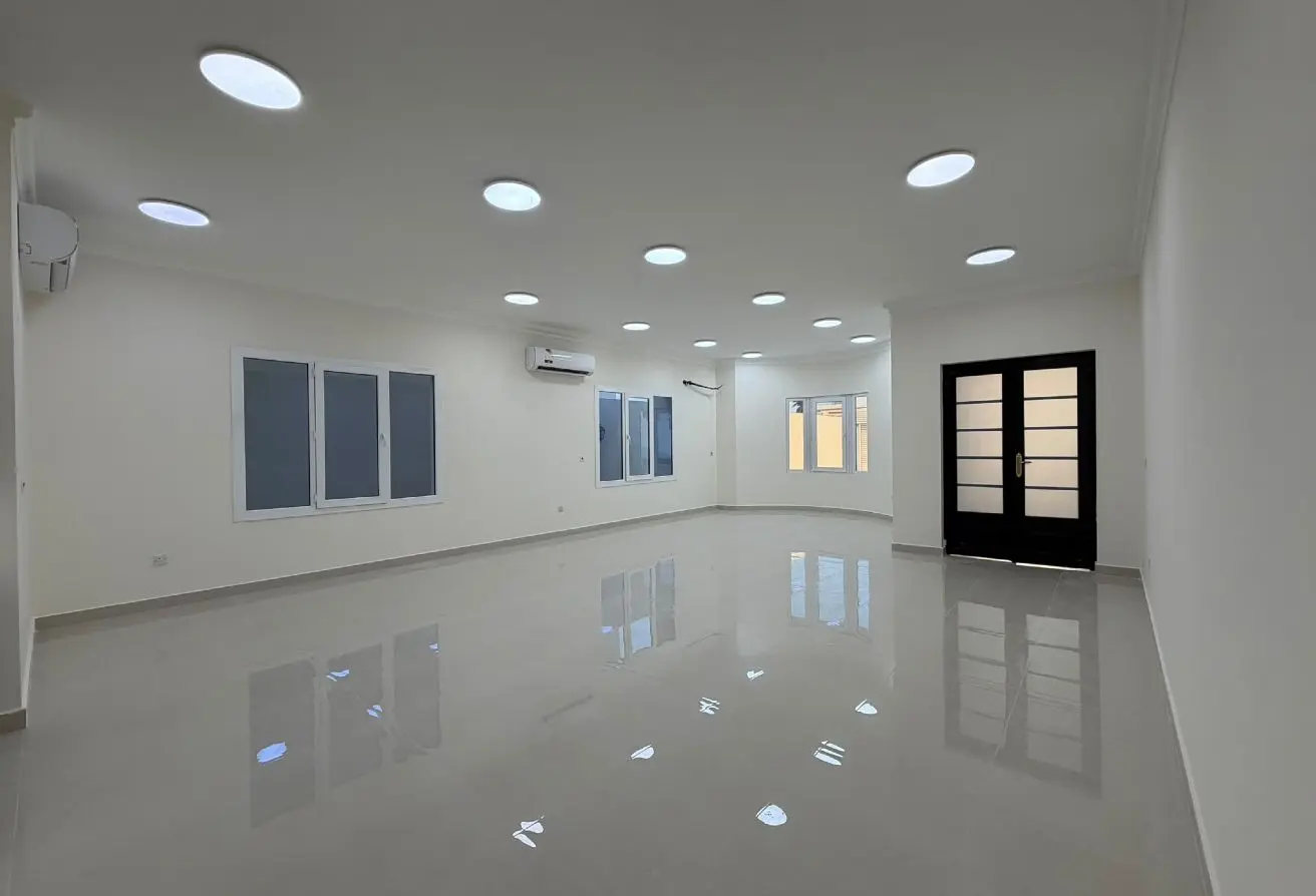 62130402 - Property Main Image