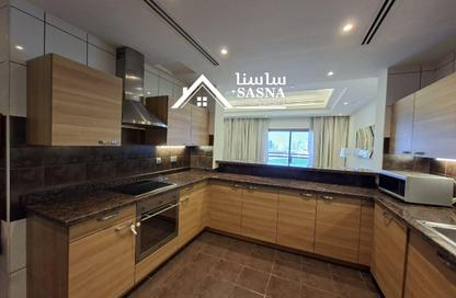 Apartment - 3 Bedrooms - 4 Bathrooms for rent in West Bay - West Bay - Doha
