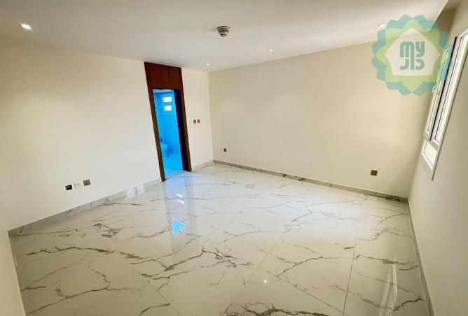 62125258 - Property Image 2