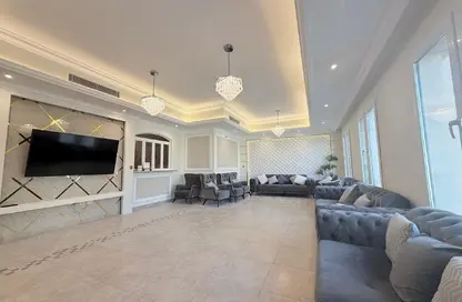 Apartment - 3 Bedrooms - 4 Bathrooms for rent in East Porto Drive - Porto Arabia - The Pearl Island - Doha