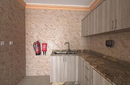 Apartment - 2 Bedrooms - 2 Bathrooms for rent in Umm Ghwailina Comm - Umm Ghuwalina - Umm Ghuwailina - Doha