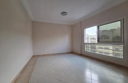 Apartment - 2 - 3 for rent in Al Zubair Bakkar Street - Al Sadd - Doha
