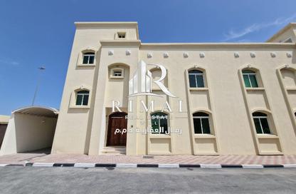 Villa - 4 Bedrooms - 5 Bathrooms for rent in Mesaimeer Road - Abu Hamour - Doha