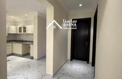 Apartment - 2 Bedrooms - 2 Bathrooms for rent in Al Aziziyah - Al Aziziyah - Doha