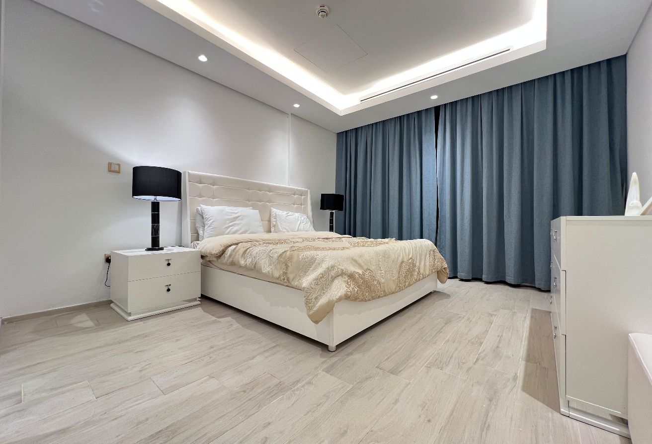 3bhk luxury  Furnished big layout 12500 including thumbnail 10