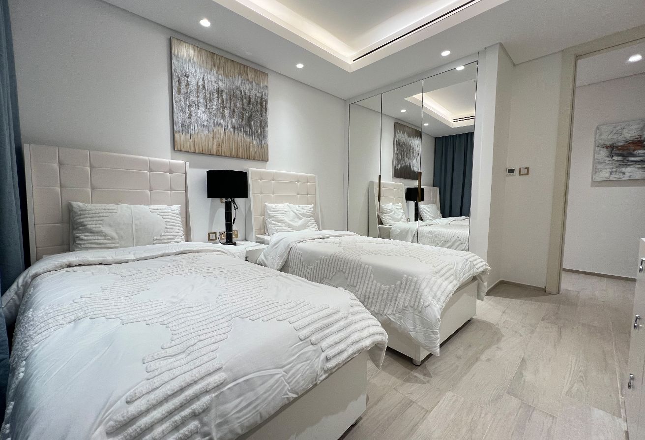 3bhk luxury  Furnished big layout 12500 including thumbnail 3