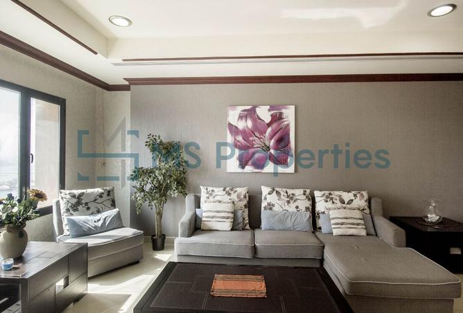 992065 - Property Image 2