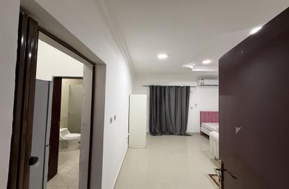 Apartment - Studio - 1 Bathroom for rent in Al Aziziyah - Al Aziziyah - Doha