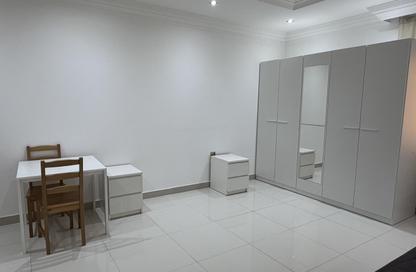 Apartment - Studio - 1 Bathroom for rent in Al Jamiaa Street - Al Markhiya - Doha