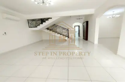Villa - 5 Bedrooms - 4 Bathrooms for rent in Bu Hamour Street - Abu Hamour - Doha