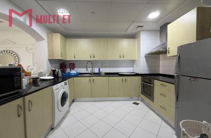 Apartment - 1 Bedroom - 2 Bathrooms for rent in East Porto Drive - Porto Arabia - The Pearl Island - Doha