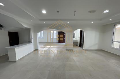 Villa - 6 Bedrooms - 6 Bathrooms for rent in Wadi Al Markh - Muraikh - AlMuraikh - Doha