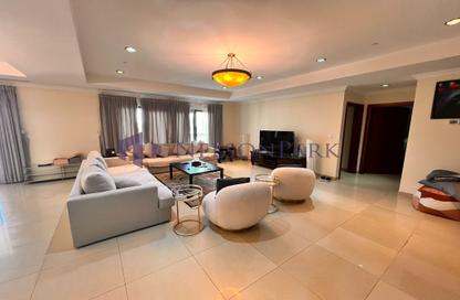 Apartment - 2 Bedrooms - 3 Bathrooms for sale in East Porto Drive - Porto Arabia - The Pearl Island - Doha Apartment - 2 Bedrooms - 3 Bathrooms for sale in East Porto Drive - Porto Arabia - The Pearl Island - Doha