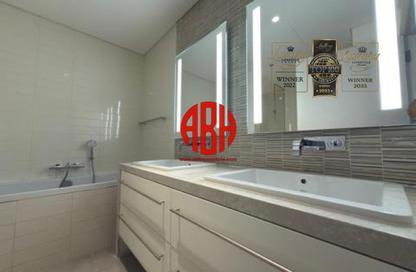 Apartment - 2 Bedrooms - 3 Bathrooms for rent in Msheireb Galleria - Msheireb Downtown Doha - Doha