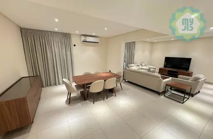 Apartment - 3 Bedrooms - 3 Bathrooms for rent in Umm Ghuwalina - Umm Ghuwailina - Doha