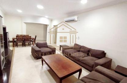 Apartment - 2 Bedrooms - 3 Bathrooms for rent in Anas Street - Fereej Bin Mahmoud North - Fereej Bin Mahmoud - Doha
