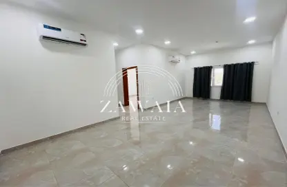 Apartment - 2 Bedrooms - 2 Bathrooms for rent in Oriental Village - Al Aziziyah - Al Aziziyah - Doha