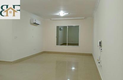 Apartment - 2 - 2 for rent in Al Nasr Street - Al Nasr - Doha Apartment - 2 - 2 for rent in Al Nasr Street - Al Nasr - Doha