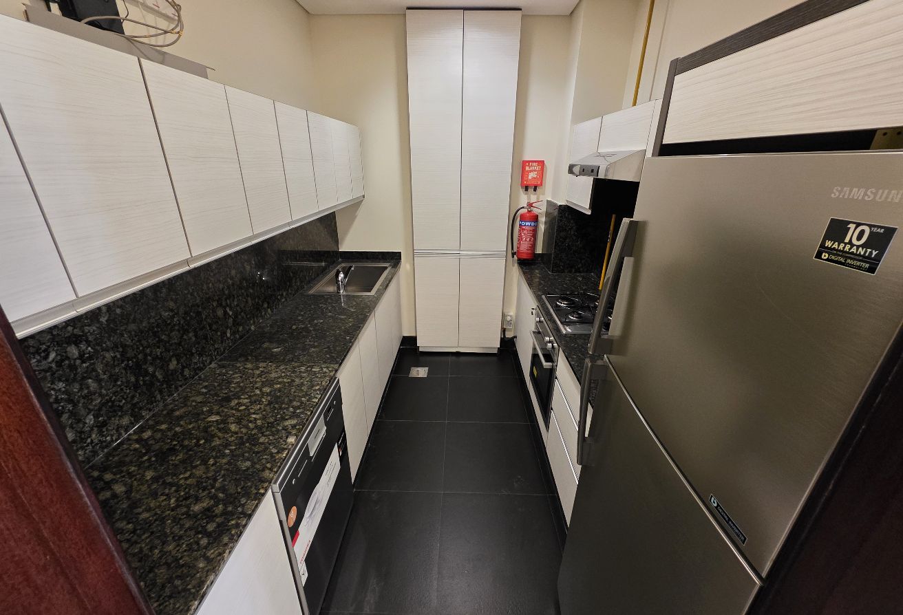 2Bhk Semi furnished prime location Marina lusail.. thumbnail 9