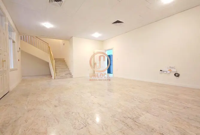 64254611 - Property Image 3