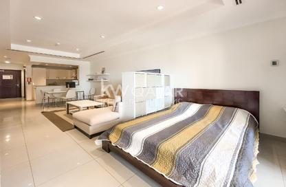 Apartment - Studio - 1 Bathroom for rent in Porto Arabia - The Pearl Island - Doha
