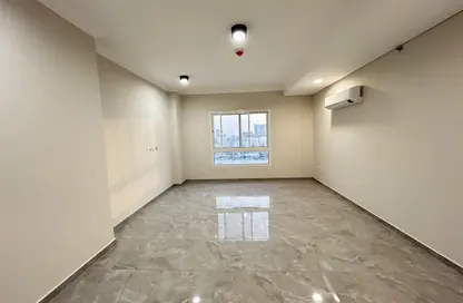 Apartment - 3 Bedrooms - 4 Bathrooms for rent in Musheireb Apartments - Musheireb - Doha