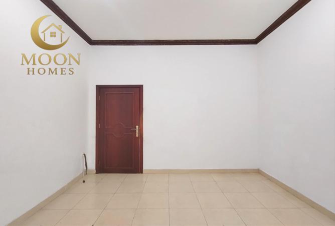 52180342 - Property Image 2