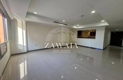 Apartment - 1 Bedroom - 2 Bathrooms for rent in East Porto Drive - Porto Arabia - The Pearl Island - Doha Apartment - 1 Bedroom - 2 Bathrooms for rent in East Porto Drive - Porto Arabia - The Pearl Island - Doha