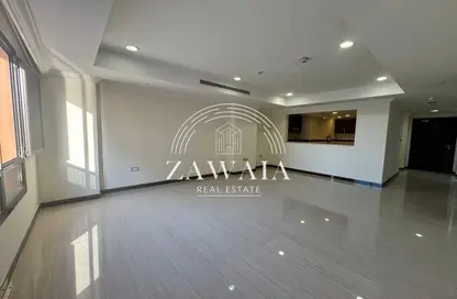 Apartment - 1 Bedroom - 2 Bathrooms for rent in East Porto Drive - Porto Arabia - The Pearl Island - Doha