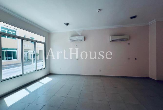 57565980 - Property Image 3