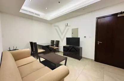 Apartment - 1 Bedroom - 1 Bathroom for rent in Umm Ghuwalina - Umm Ghuwailina - Doha