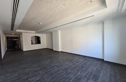 شقة - غرفة نوم - 2 حمامات للايجار في طريق بورتو الشرقي - بورتو أرابيا - جزيرة اللؤلؤة - الدوحة شقة - غرفة نوم - 2 حمامات للايجار في طريق بورتو الشرقي - بورتو أرابيا - جزيرة اللؤلؤة - الدوحة