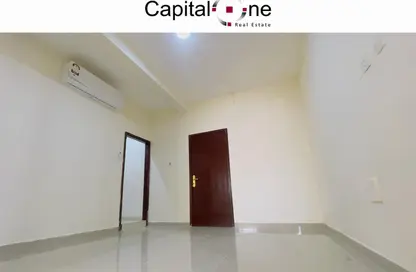 Apartment - 2 Bedrooms - 2 Bathrooms for rent in Bu Hamour Street - Abu Hamour - Doha