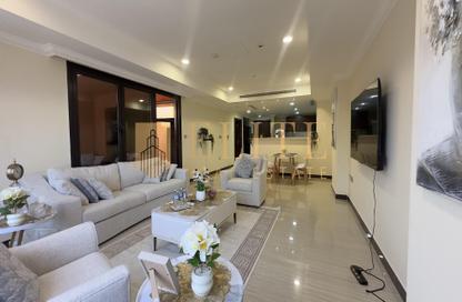 Apartment - 1 Bedroom - 2 Bathrooms for rent in Porto Arabia Townhouses - Porto Arabia - The Pearl Island - Doha