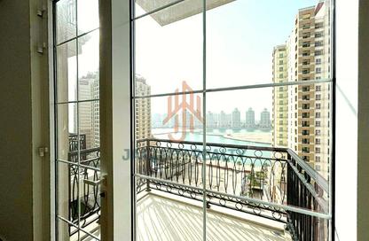 Apartment - 2 Bedrooms - 2 Bathrooms for rent in Floresta Gardens - Floresta Gardens - The Pearl Island - Doha